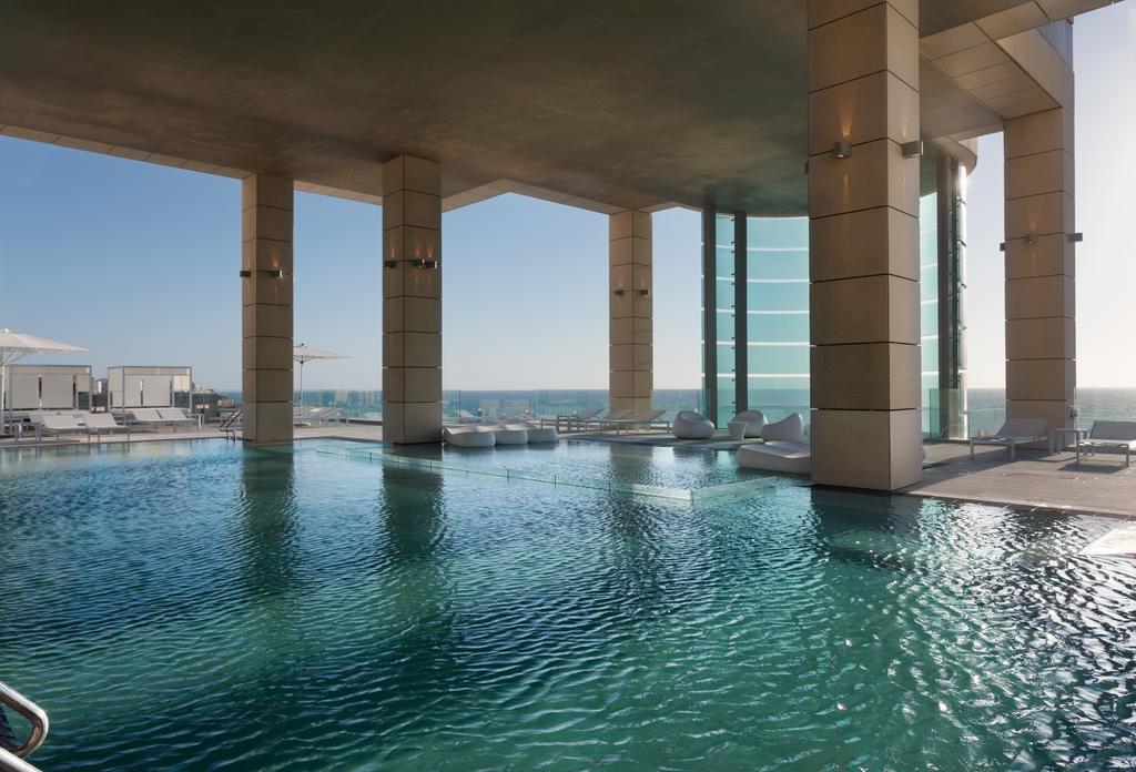Royal Beach Hotel Tel Aviv By Isrotel Exclusive Zewnętrze zdjęcie The pool at the Four Seasons Hotel